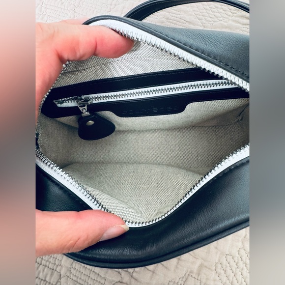 Courreges Reedition leather camera crossbody bag unisex chocolate small - Picture 11 of 14